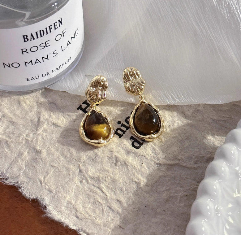 Tiger Eye Maillard Style Teardrop Gold Dangling Earrings - High-End Jewelry, French style jewelry, Korean chic earrings, statement earrings