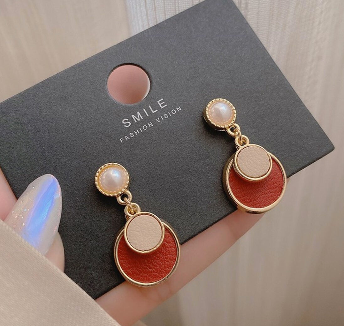 Minimalist Elegant Pearl Leather Earrings