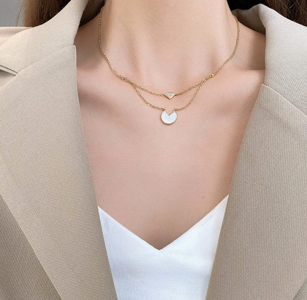 Minimalist fragment design CZ mother of pearl necklace