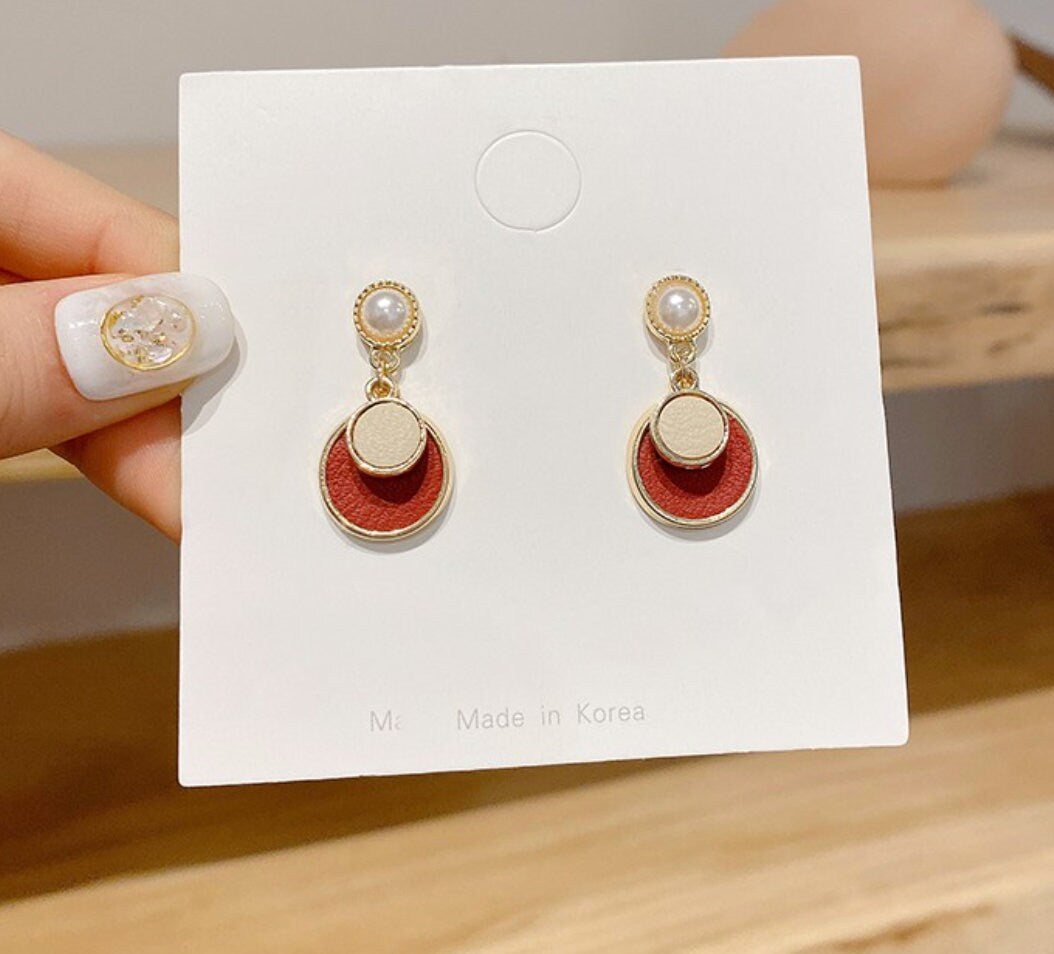 Minimalist Elegant Pearl Leather Earrings