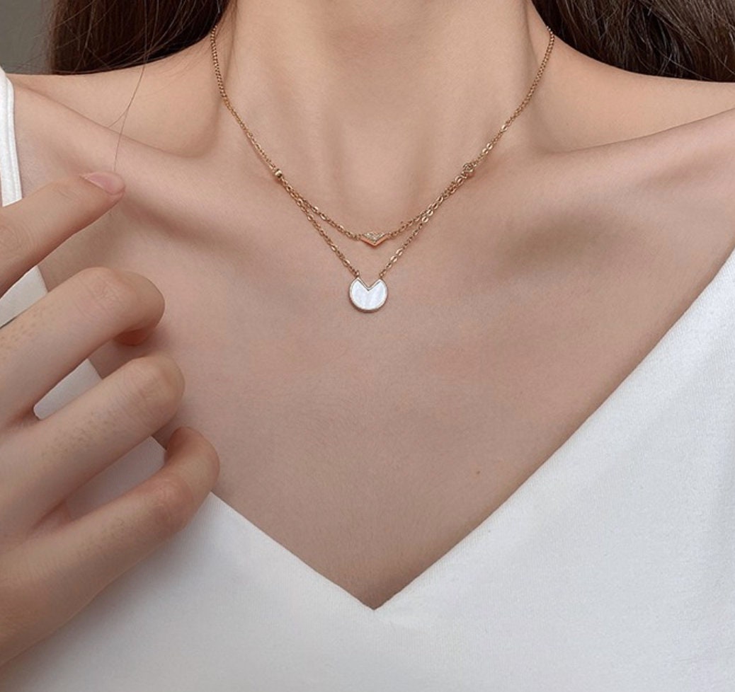 Minimalist fragment design CZ mother of pearl necklace