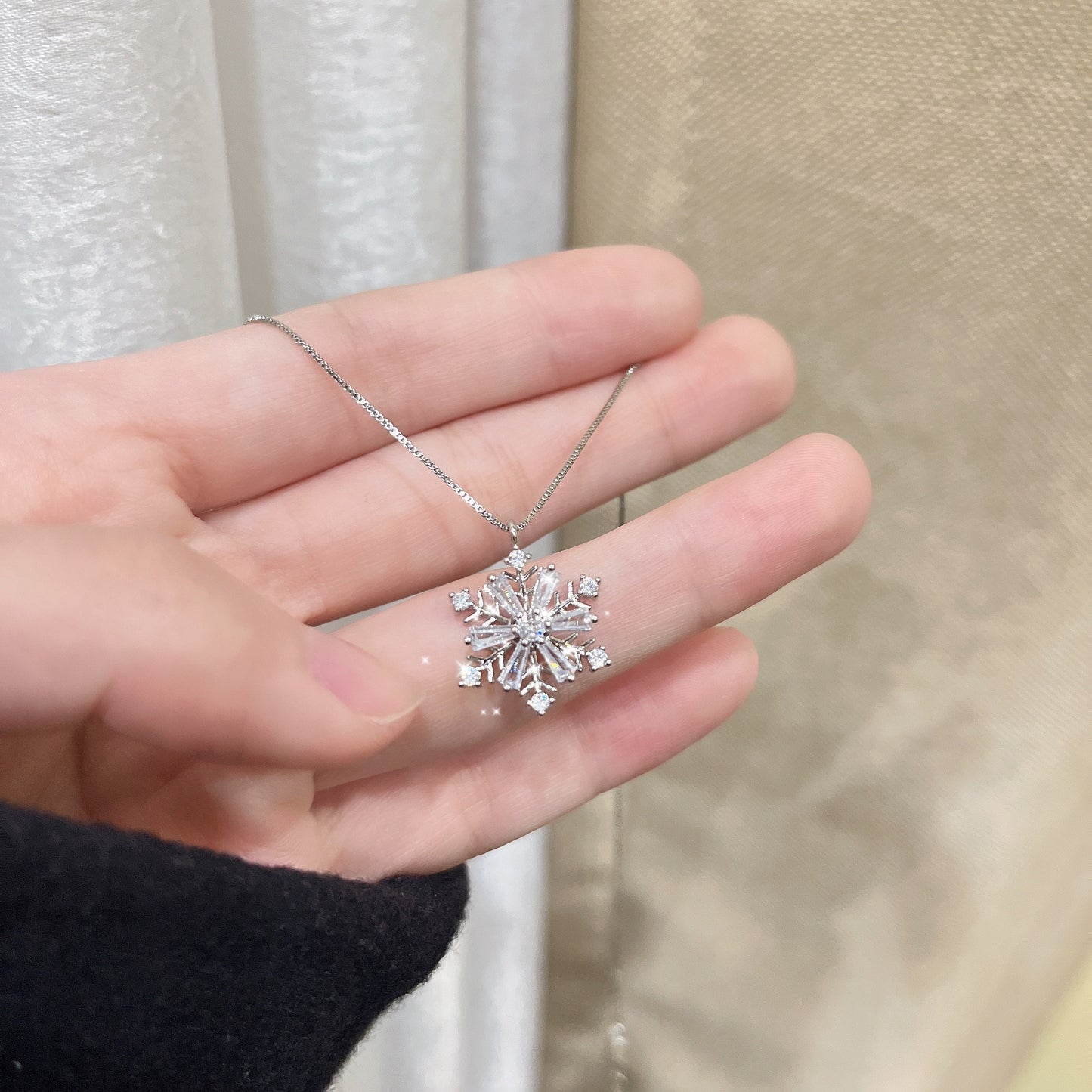 Spinning Snowflake Necklace