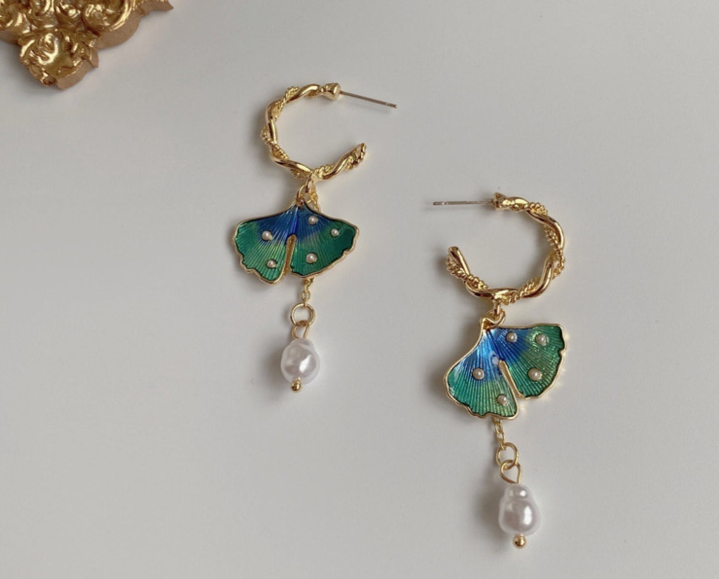 Leaf earrings, Ginkgo and pearl