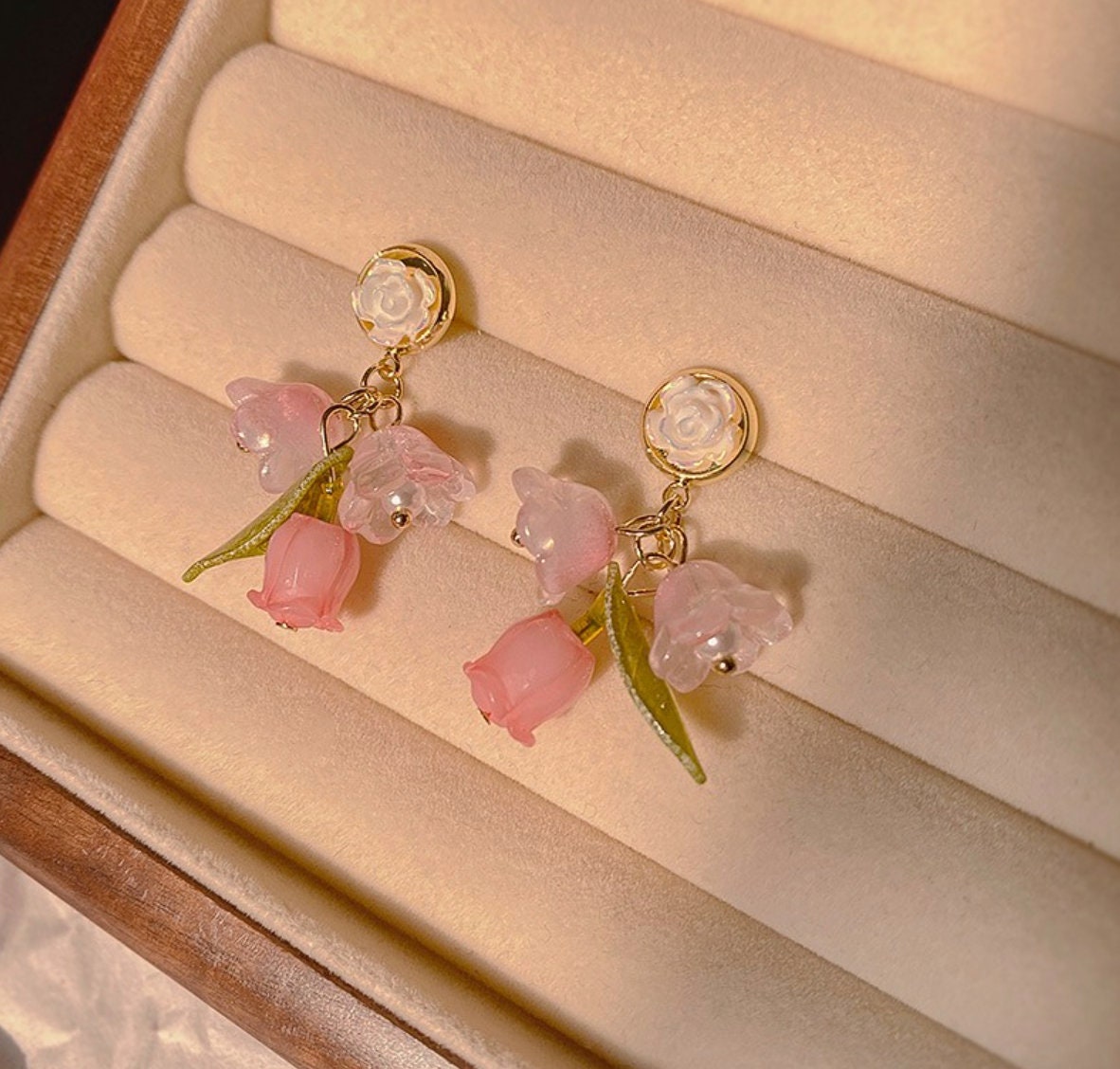 Beautiful pink earrings sale