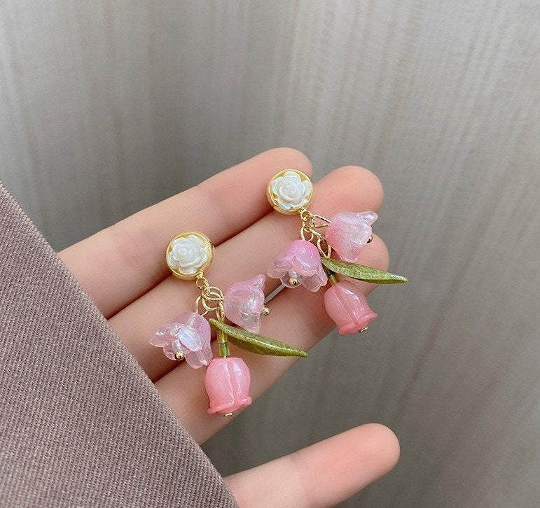 Rose pink earrings, rose stud earrings, flower crystals earrings, gemstone earrings, Korean earrings, jewellery gifts for her