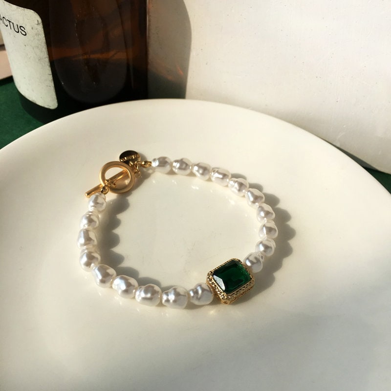 Natural Colombian Emerald Bracelet, Bezel Emerald Bracelet, Half Eternity Emerald  Bracelet, Emerald Birthstone, Bezel Set Bracelet - Etsy UK
