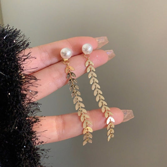 Pearl dangle hoop, long gold earrings, pearl drop earrings, wheat earrings, Korean earrings, jewellery gifts for her