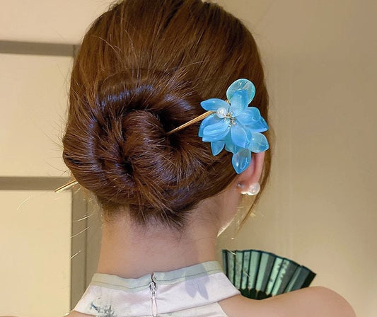 Bridal Hair Clip- Something Blue, Wedding Hair Accessory, Flower Hair Pin